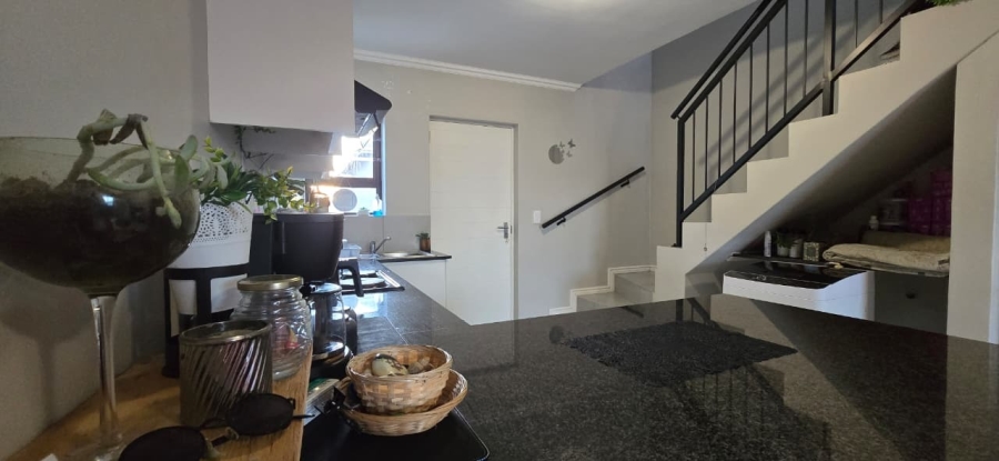 2 Bedroom Property for Sale in Zonnendal Western Cape
